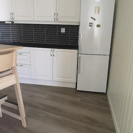 New 2 Bed In Apartment